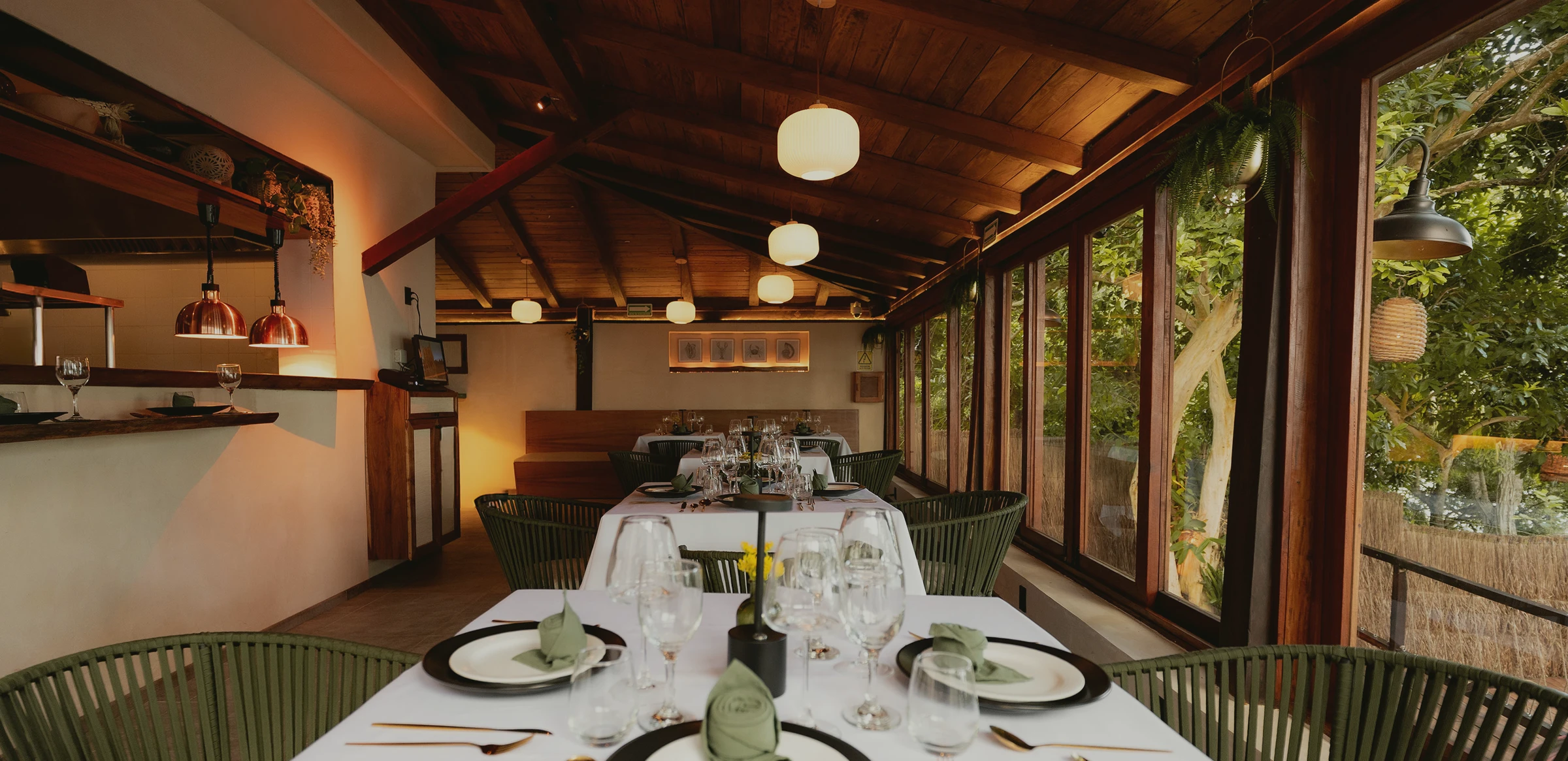 Interior del restaurante Tizmiche en Zelune